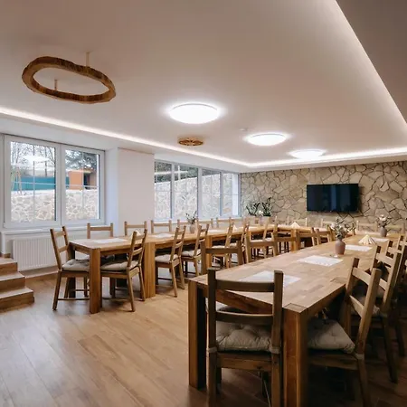 Ξενοδοχείο Wellness Marta 3*